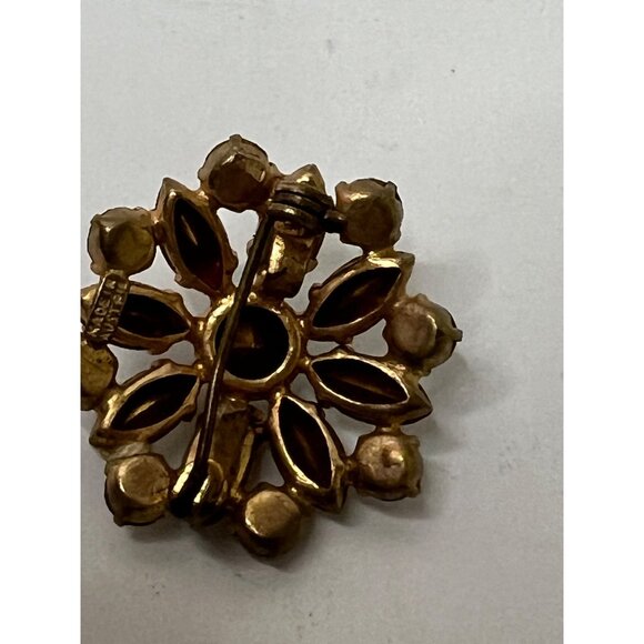 Vintage Rhinestone Gold-Tone Floral Brooch Pin - Picture 5 of 8